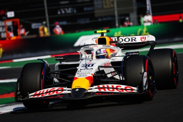  - Mit keresnek azok a sportbírók a pályán? A mexikóiak szerint Lawson hibázott